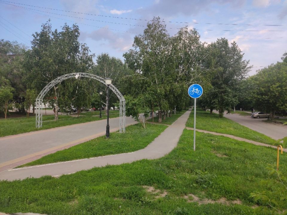 Велодорожка на Георгия Исакова