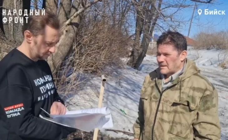 Руководитель исполкома ОНФ в Алтайском крае Алексей Чесноков и Юрий Терентьев