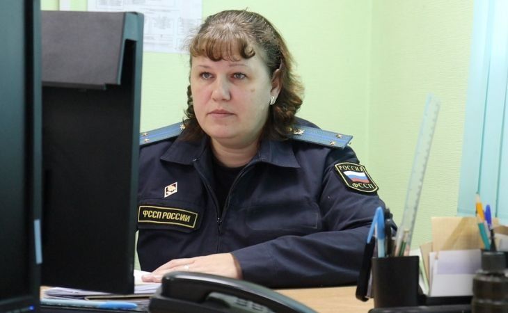 Судебный пристав