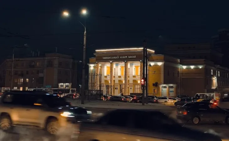 Зимний вечер в Барнауле 