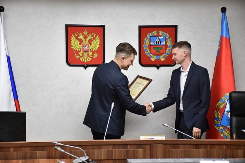 Юристы — населению