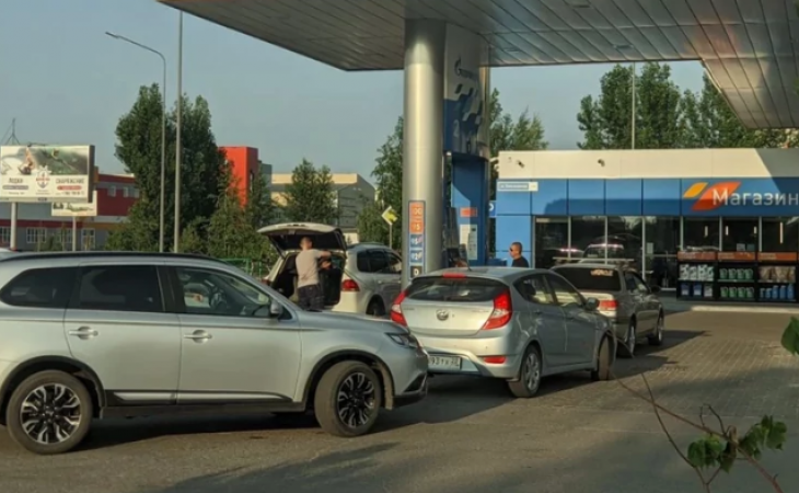 Заправка сети "Газпромнефть" на Змеиногорском тракте 