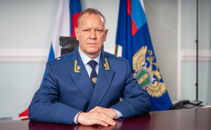 Начальника Управления Генпрокуратуры РФ по СФО, Николай Рябов