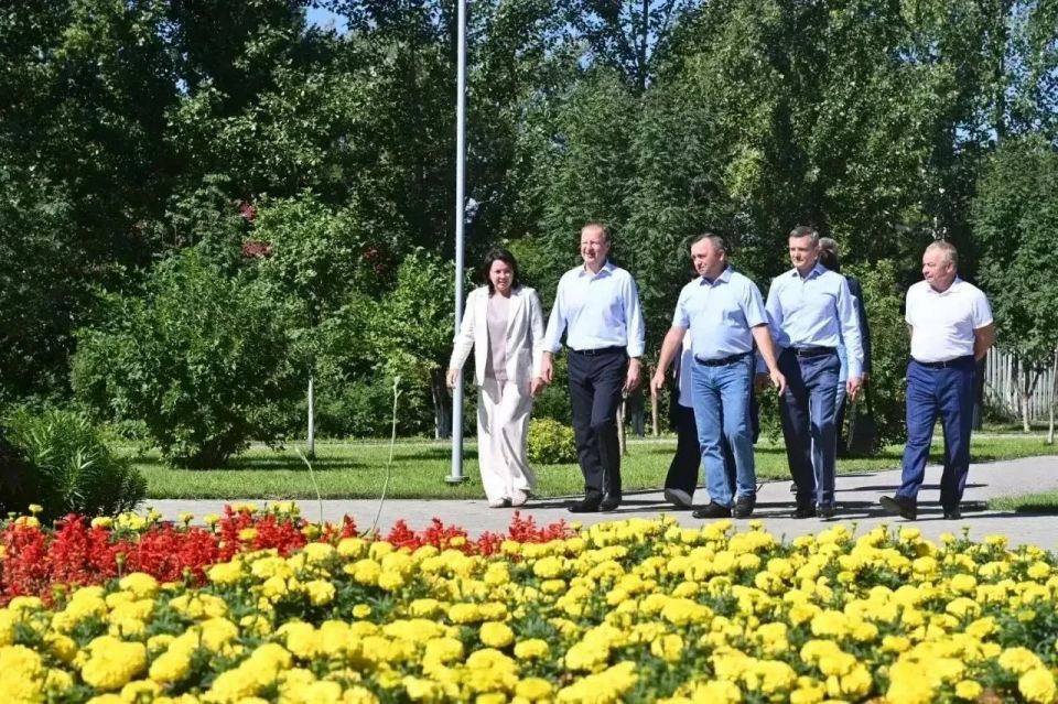 Виктор Томенко в Калманском районе