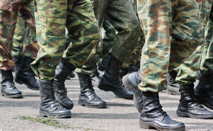 Военнослужащие