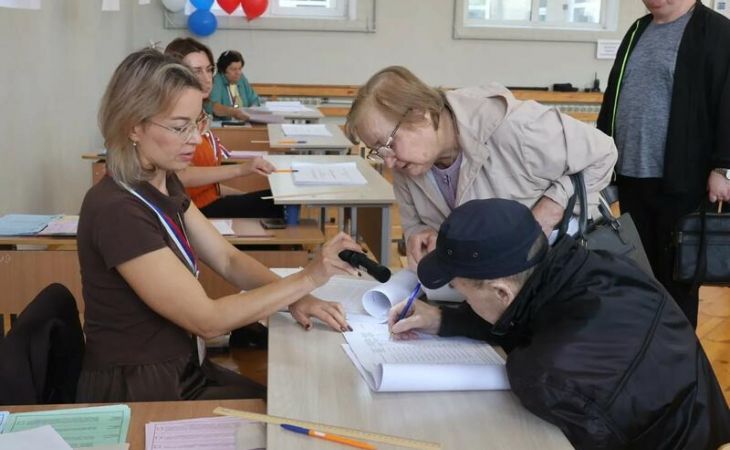 На избирательном участке
