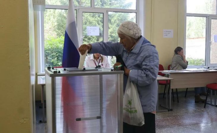 На избирательном участке