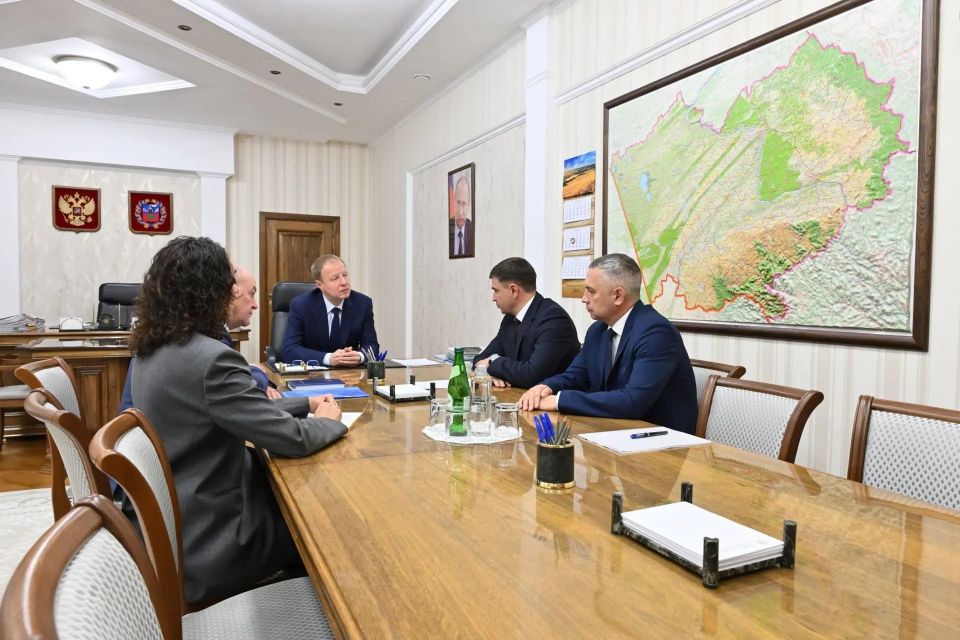 Рабочая встреча Виктора Томенко с Евгением Вейде