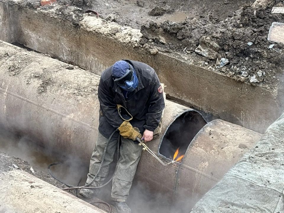 Коммунальная авария на ул. Попова